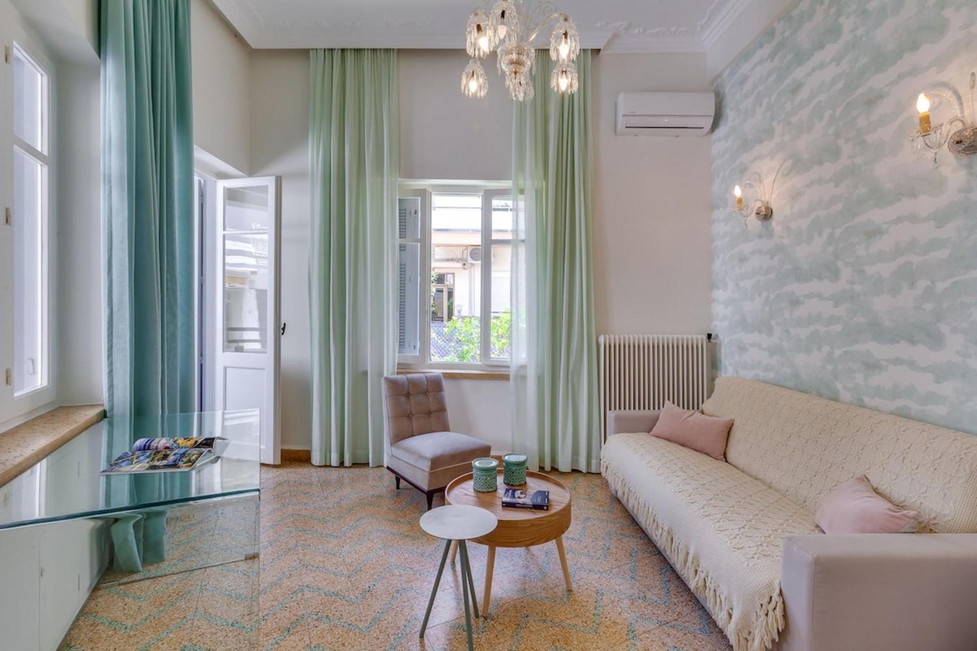Samouil Apartment Steps From The Beach Chania  Bagian luar foto